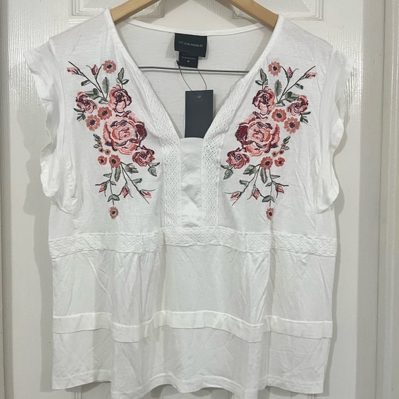 Liv Los Angeles Tops - Liv Los Angeles - Floral Embroidered Top
